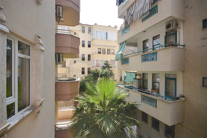 شقة 2+1 في وسط ألانيا