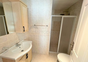 شقة فسيحة 2 + 1 800 متر من البحر في منطقة أوبا