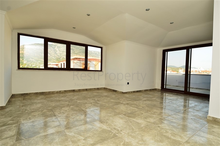 شقق باطلالات مميزة في كيستيل على البحر مباشرة