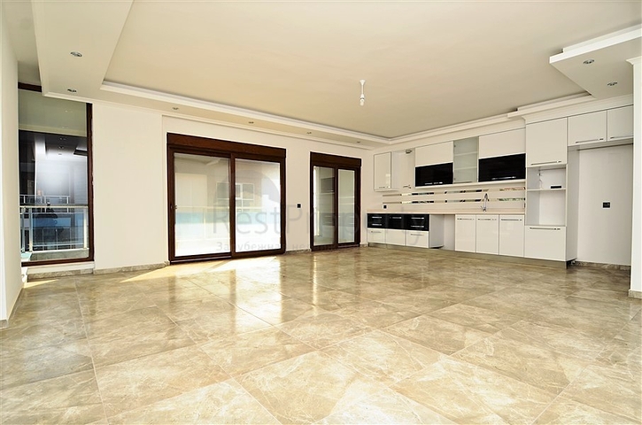 شقق باطلالات مميزة في كيستيل على البحر مباشرة