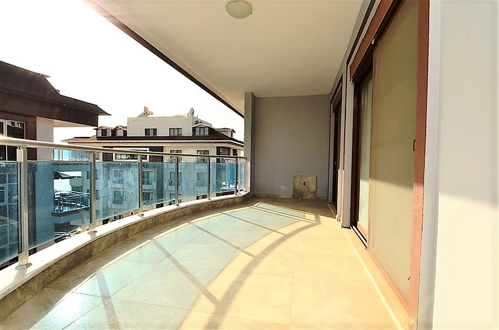 شقق باطلالات مميزة في كيستيل على البحر مباشرة