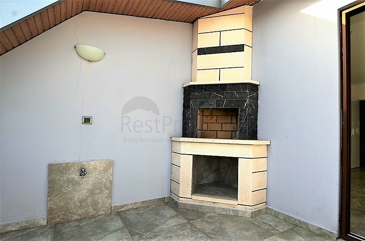 شقق باطلالات مميزة في كيستيل على البحر مباشرة