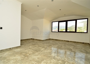 شقق باطلالات مميزة في كيستيل على البحر مباشرة