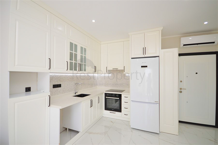 شقة مفروشة 1 + 1 في أوبا