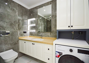 شقة مفروشة 1 + 1 في أوبا