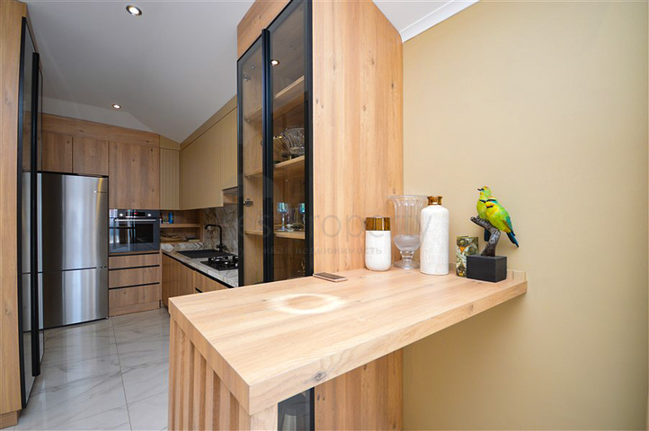 شقة مثالية 4 + 1 مع بنية تحتية ممتازة ، في منطقة كيستيل