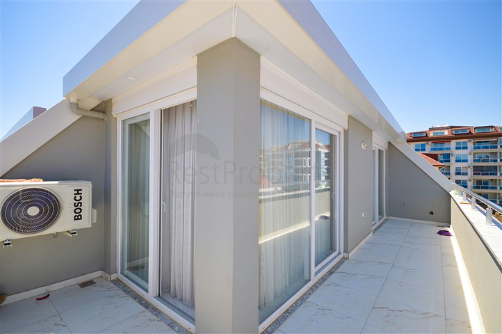 شقة مثالية 4 + 1 مع بنية تحتية ممتازة ، في منطقة كيستيل