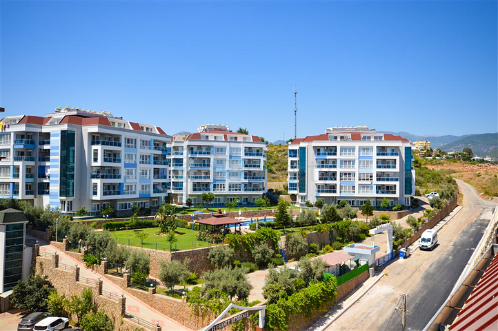 شقة مثالية 4 + 1 مع بنية تحتية ممتازة ، في منطقة كيستيل