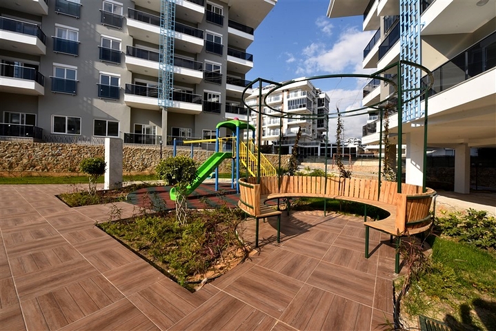 شقة مثالية 4 + 1 مع بنية تحتية ممتازة ، في منطقة كيستيل