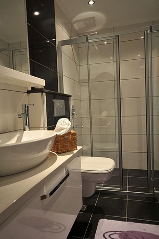 بنتهاوس للبيع في كاستيل/ألانيا