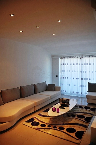 بنتهاوس للبيع في كاستيل/ألانيا