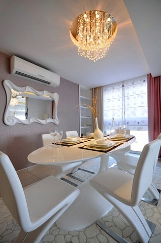 بنتهاوس للبيع في كاستيل/ألانيا