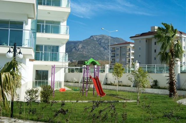 بنتهاوس للبيع في كاستيل/ألانيا