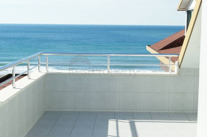 بنتهاوس للبيع في كاستيل/ألانيا