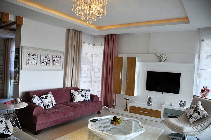 بنتهاوس للبيع في كاستيل/ألانيا