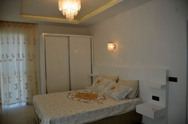 بنتهاوس للبيع في كاستيل/ألانيا