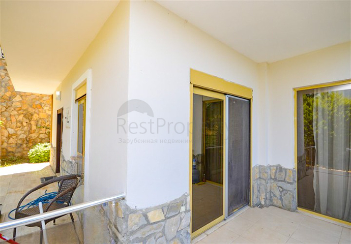 فيلا في سيتا 4 + 1 مع حديقة صغيرة وإطلالات على البحر والجبل في منطقة كارجيجاك الخلابة