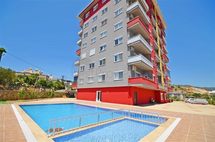 شقة 2+1 مع مطبخ منفصل في منطقة دميرتاش