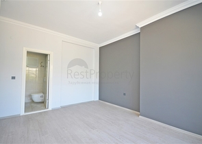 شقة 2+1 مع مطبخ منفصل في منطقة دميرتاش