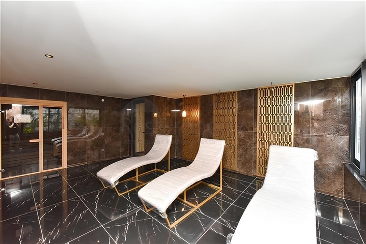 شقة 1+1 في مجمع فاخر على مسافة قريبة من البحر