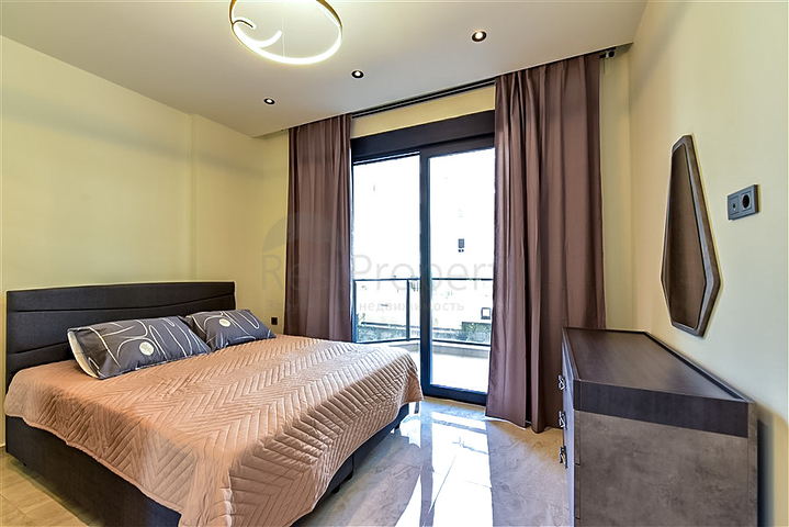 شقة 1+1 في مجمع فاخر على مسافة قريبة من البحر