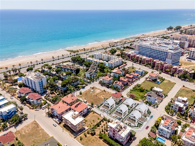 فيلا 3+1 مع جاكوزي على السطح 250 متر من البحر