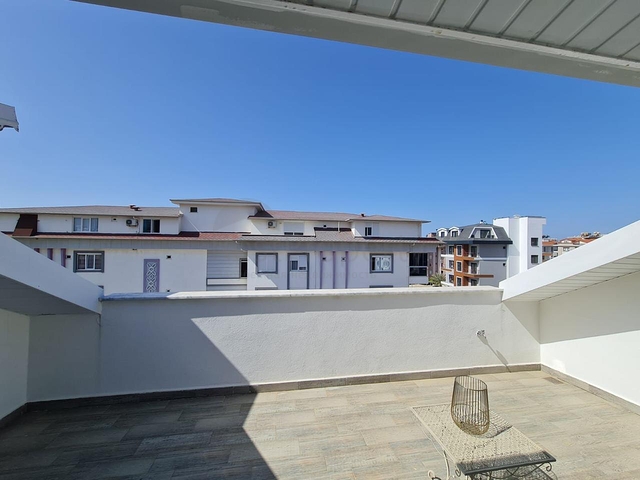 بنتهاوس واسع 2 + 1 في منطقة كيستل