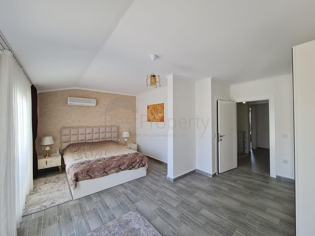 بنتهاوس واسع 2 + 1 في منطقة كيستل