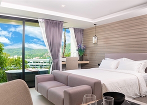 عمارات حديثة مع مناظر خلابة لبحر أندامان