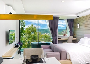 عمارات حديثة مع مناظر خلابة لبحر أندامان