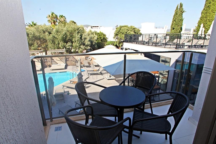 نقدم فندق شقة بوتيك فريد من نوعه في موقع مثالي في واحدة من المناطق السياحية الأكثر شعبية في بودروم. 