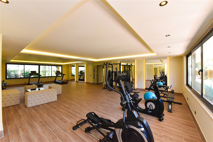 بنتهاوس 2+1 بإطلالة جميلة في منطقة شاطئ كليوباترا للإيجار