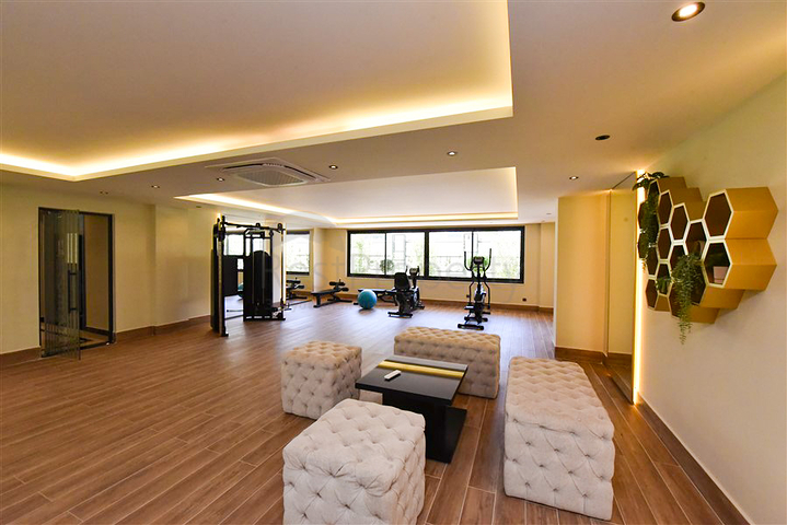 بنتهاوس 2+1 بإطلالة جميلة في منطقة شاطئ كليوباترا للإيجار