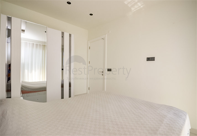 بنتهاوس 2+1 بإطلالة جميلة في منطقة شاطئ كليوباترا للإيجار