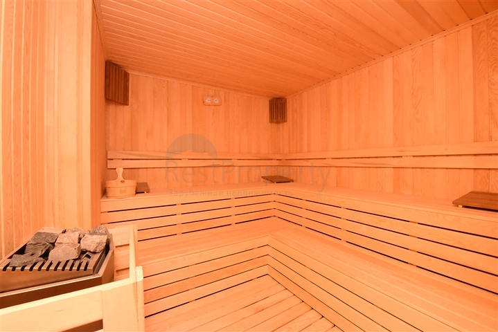 بنتهاوس 2+1 بإطلالة جميلة في منطقة شاطئ كليوباترا للإيجار