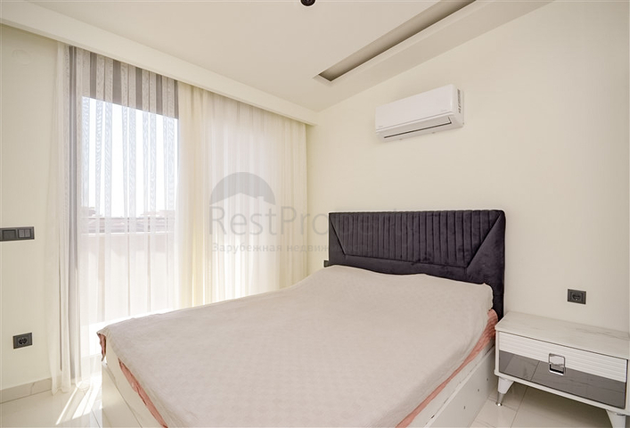 بنتهاوس 2+1 بإطلالة جميلة في منطقة شاطئ كليوباترا للإيجار