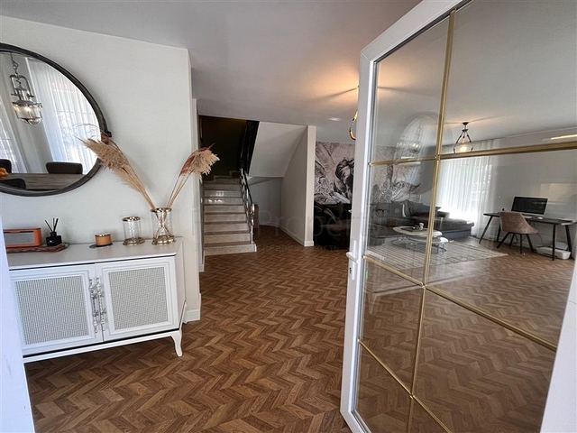 فيلا للحصول على الجنسية في منطقة كستل