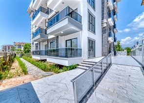 شقة 1+1 في مجمع جديد في محمودلار