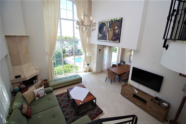 فيلا مفروشة منفصلة 4 + 1 في منطقة تيبي