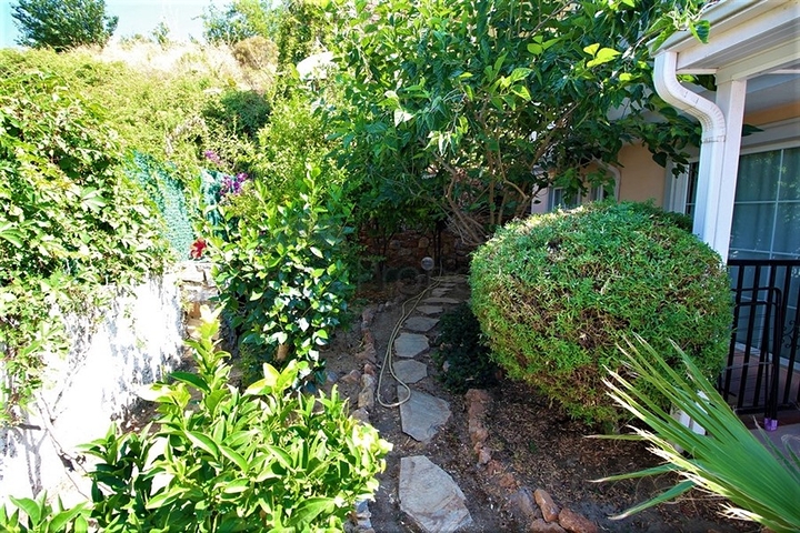 فيلا مفروشة منفصلة 4 + 1 في منطقة تيبي