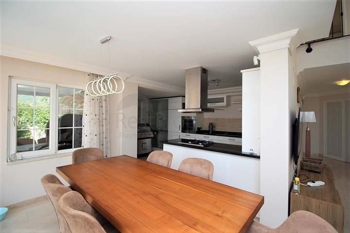 فيلا مفروشة منفصلة 4 + 1 في منطقة تيبي