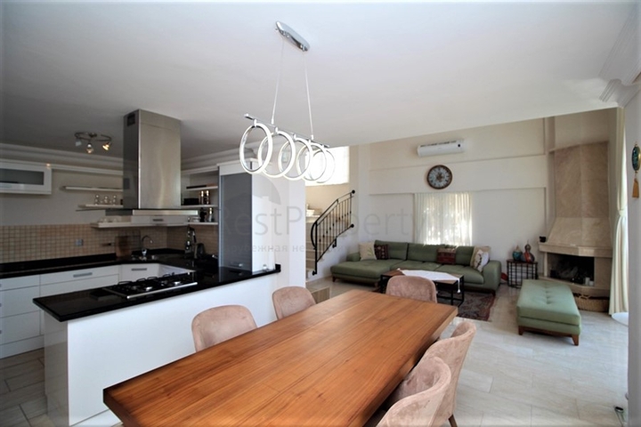 فيلا مفروشة منفصلة 4 + 1 في منطقة تيبي