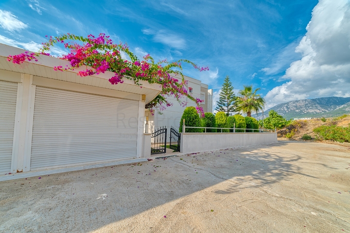 فيلا خاصة 4+1 مع إطلالات بانورامية في منطقة كارجيجاك