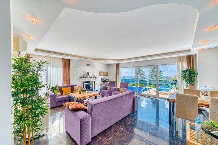 فيلا خاصة 4+1 مع إطلالات بانورامية في منطقة كارجيجاك