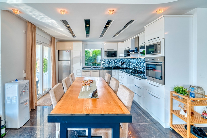 فيلا خاصة 4+1 مع إطلالات بانورامية في منطقة كارجيجاك