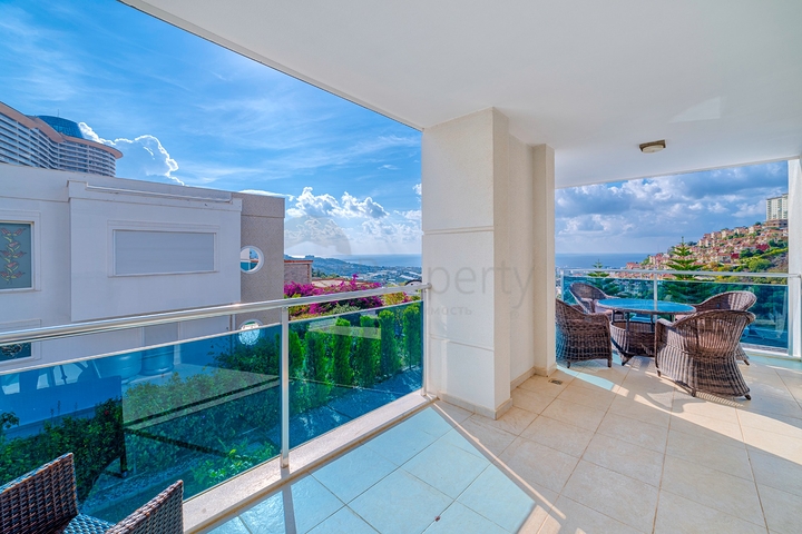 فيلا خاصة 4+1 مع إطلالات بانورامية في منطقة كارجيجاك