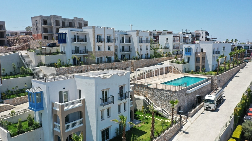 إقامة منتهية مع إطلالات بانورامية على البحر.