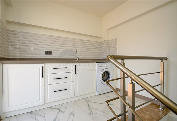 فيلا حديثة وجديدة 3 + 1 في منطقة كارجيجاك