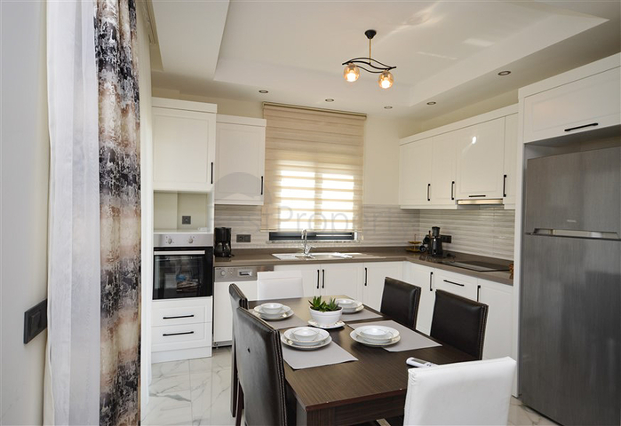 فيلا حديثة وجديدة 3 + 1 في منطقة كارجيجاك