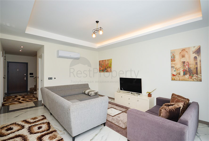 فيلا حديثة وجديدة 3 + 1 في منطقة كارجيجاك